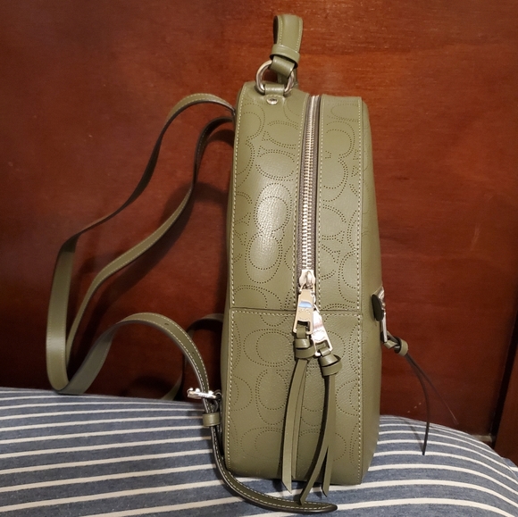 Coach Jordyn Backpack - Picture 3 of 11